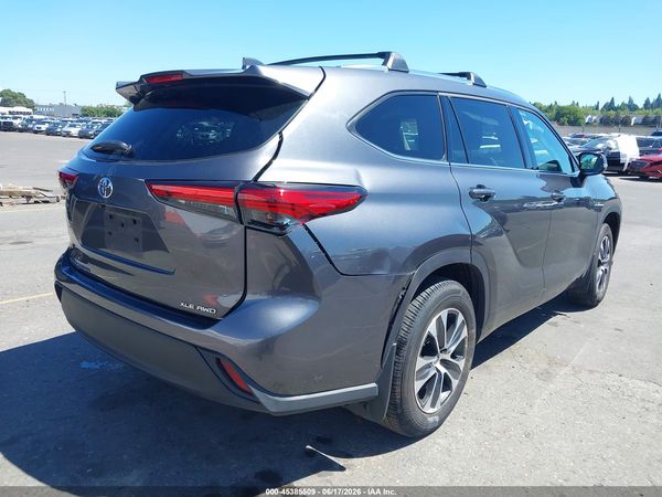 2021 TOYOTA HIGHLANDER XLE