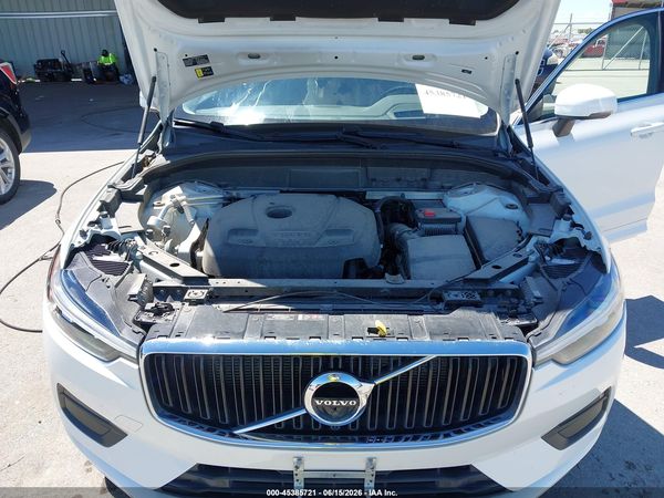 2021 VOLVO XC60 T5 MOMENTUM