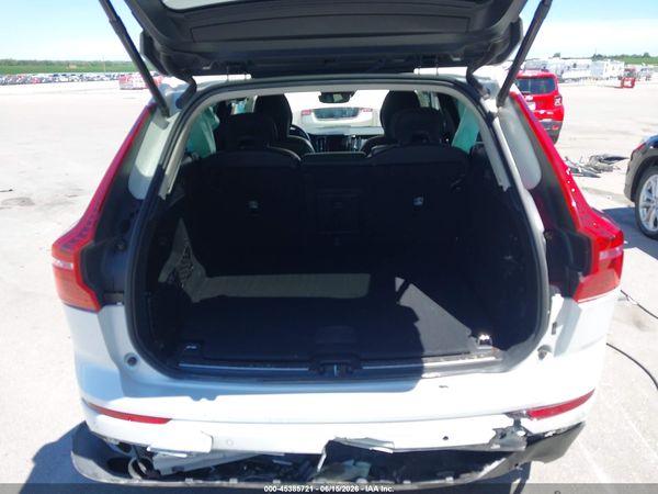 2021 VOLVO XC60 T5 MOMENTUM