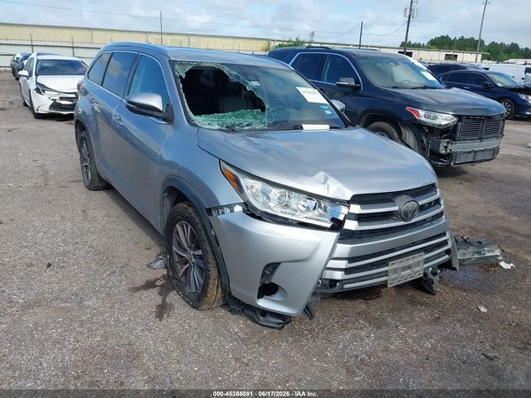 2017 TOYOTA HIGHLANDER XLE