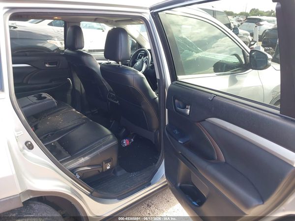 2017 TOYOTA HIGHLANDER XLE
