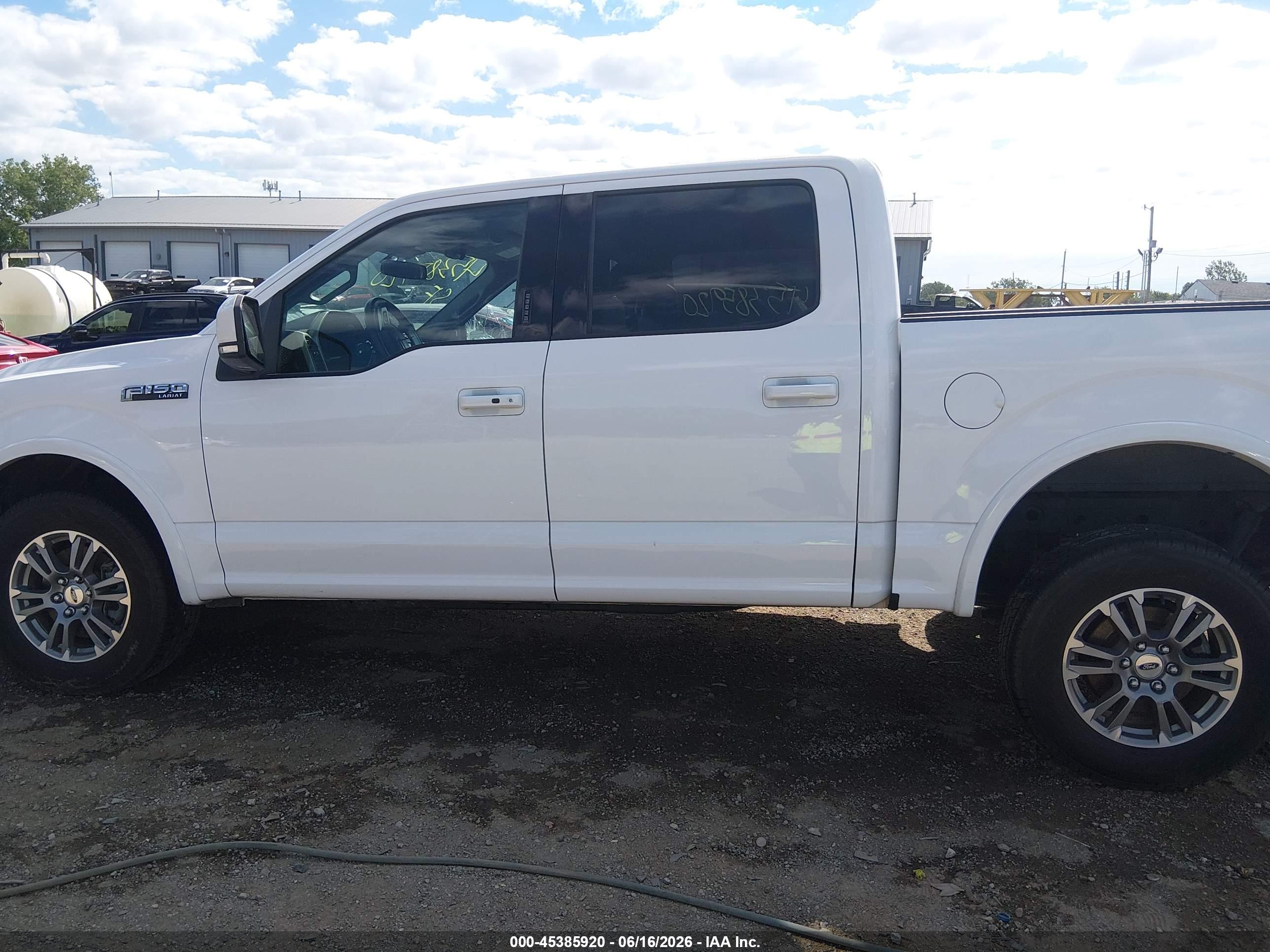2020 FORD F-150 LARIAT