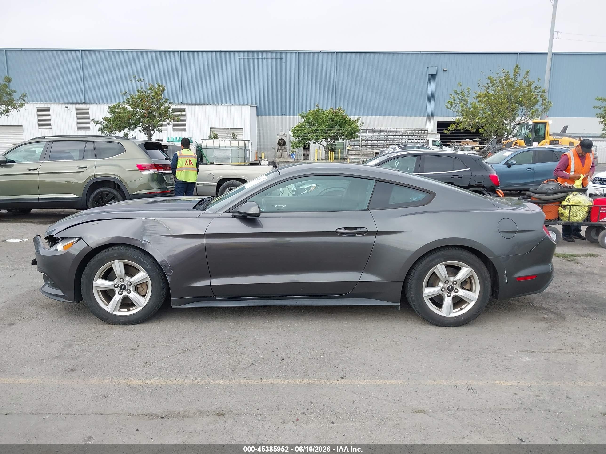 2017 FORD MUSTANG V6