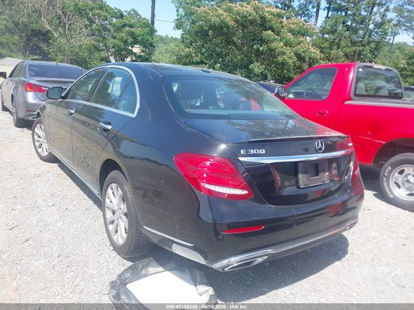 2017 MERCEDES-BENZ E 300 E300-4M