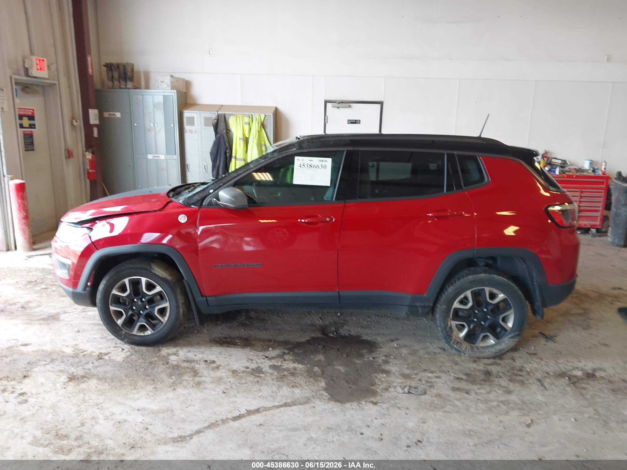 2018 JEEP COMPASS TRAILHAWK