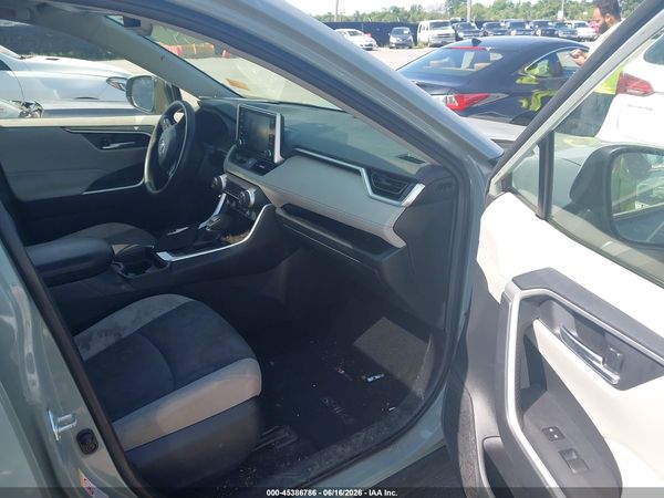 2019 TOYOTA RAV4 XLE — I5