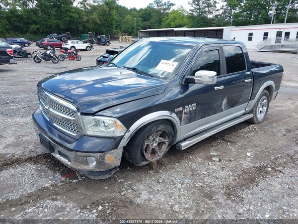 2016 RAM 1500 LARAMIE