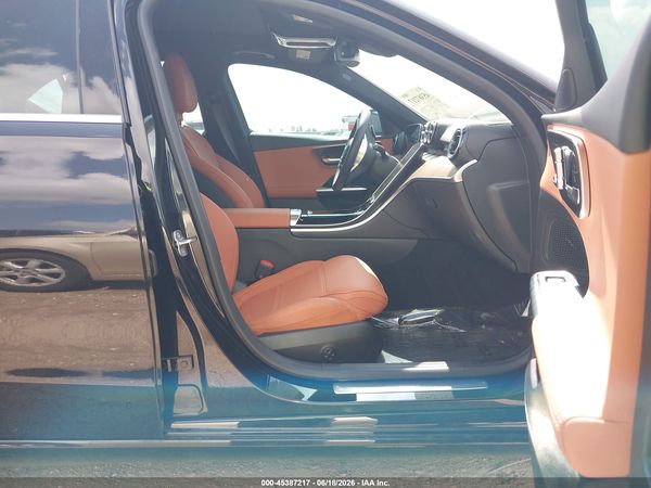 2026 MERCEDES-BENZ C 300 C300