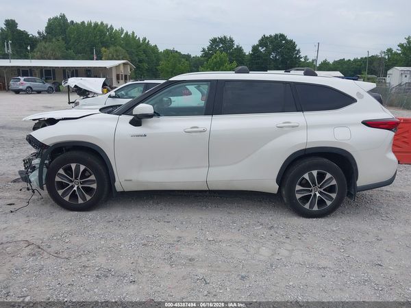 2020 TOYOTA HIGHLANDER HYBRID XLE