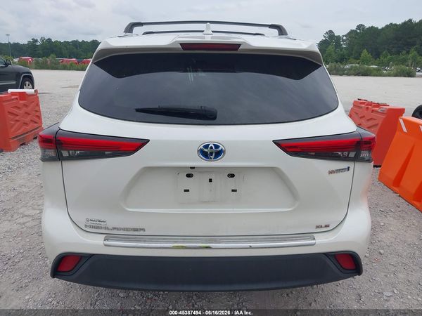 2020 TOYOTA HIGHLANDER HYBRID XLE