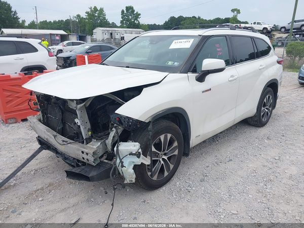 2020 TOYOTA HIGHLANDER HYBRID XLE