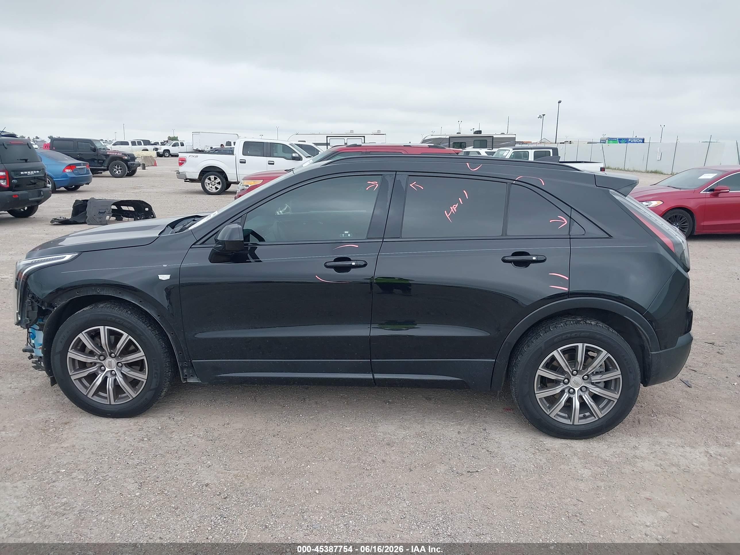 2019 CADILLAC XT4 SPORT