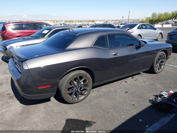 2022 DODGE CHALLENGER SXT