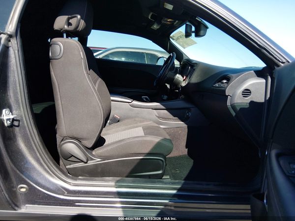 2022 DODGE CHALLENGER SXT