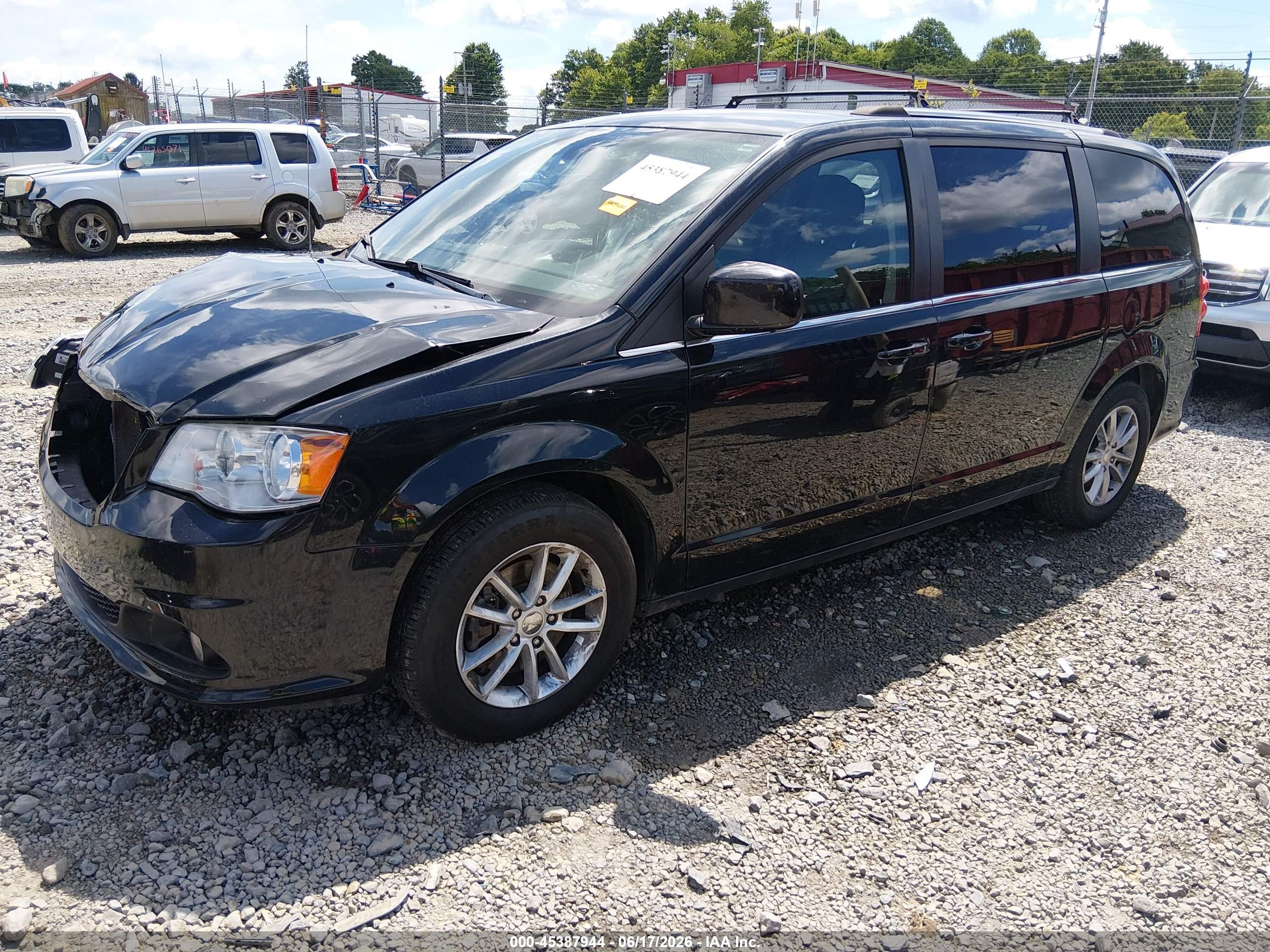 2018 DODGE GRAND CARAVAN SXT — I2