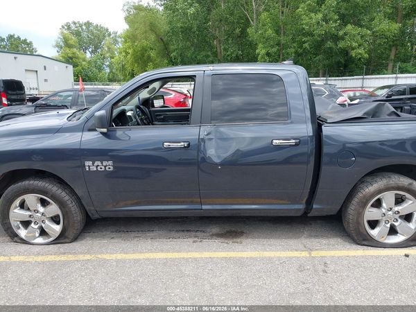 2017 RAM 1500 BIG HORN  4X4 5'7 BOX