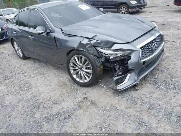 2021 INFINITI Q50 LUXE