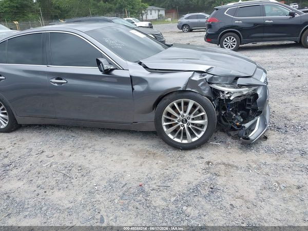 2021 INFINITI Q50 LUXE