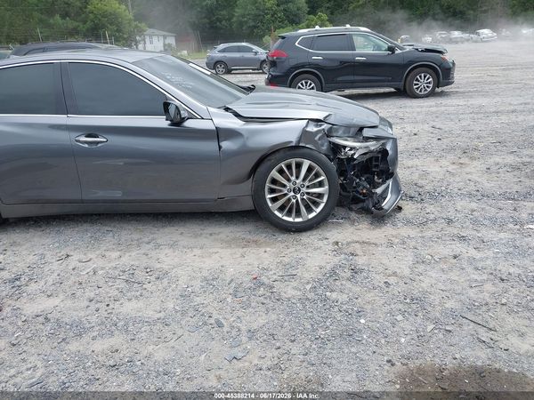 2021 INFINITI Q50 LUXE