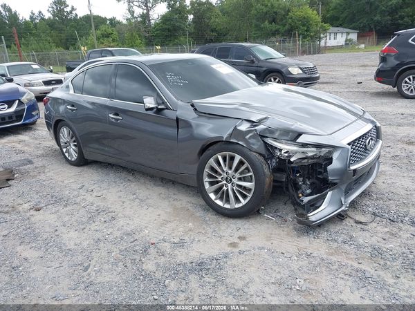 2021 INFINITI Q50 LUXE