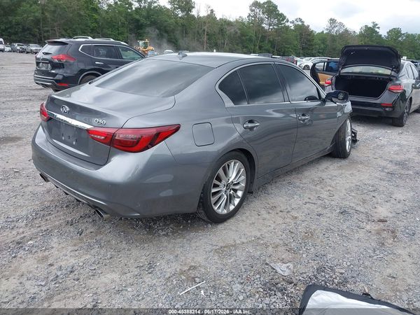 2021 INFINITI Q50 LUXE