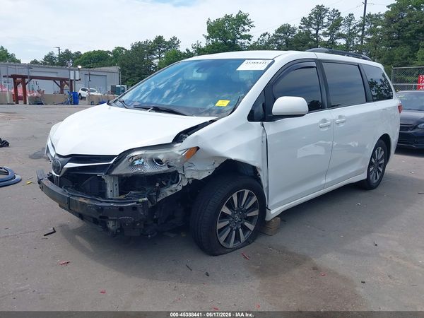 2018 TOYOTA SIENNA LE 7 PASSENGER — I6