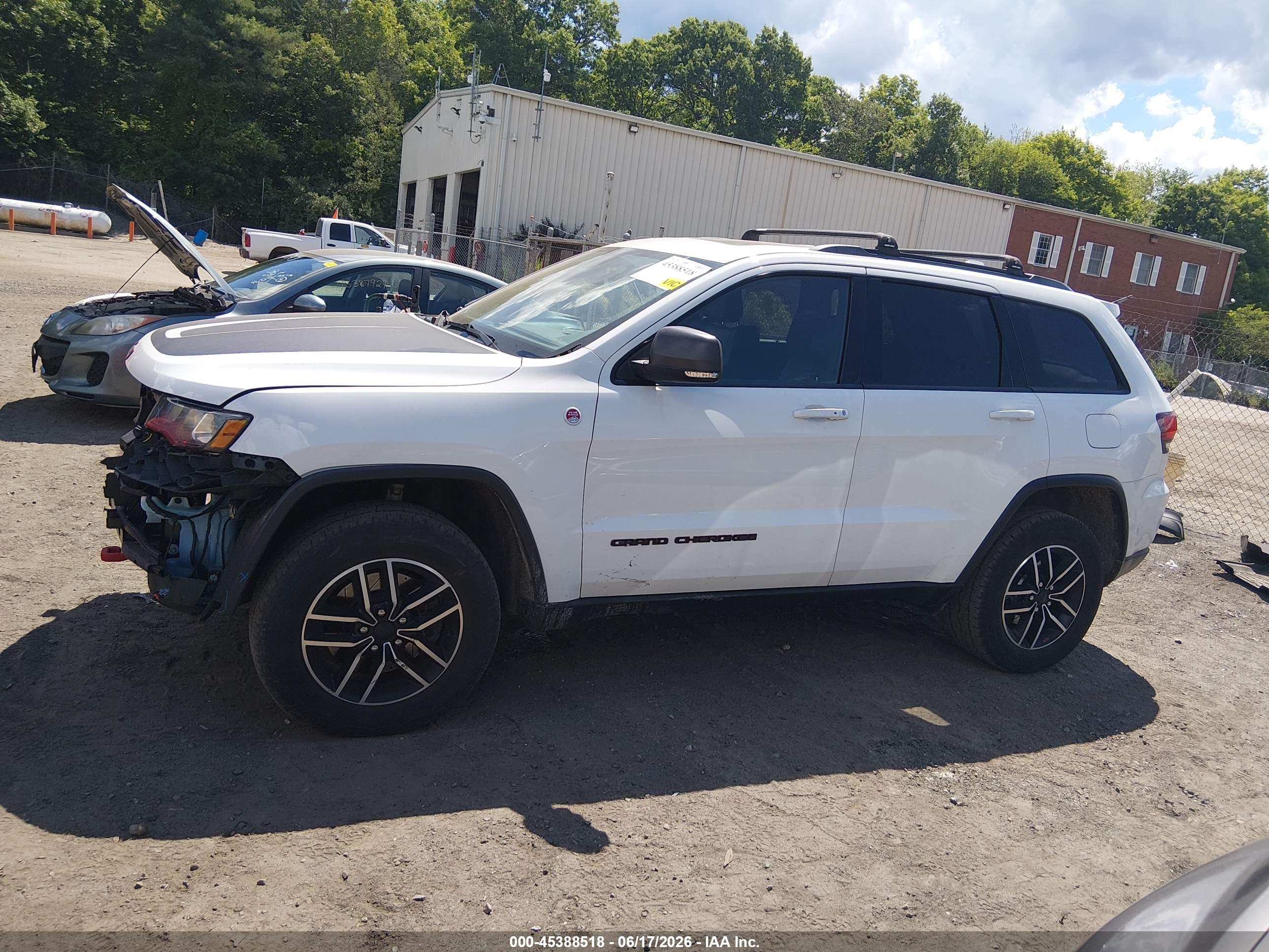 2020 JEEP GRAND CHEROKEE TRAILHAWK 4X4