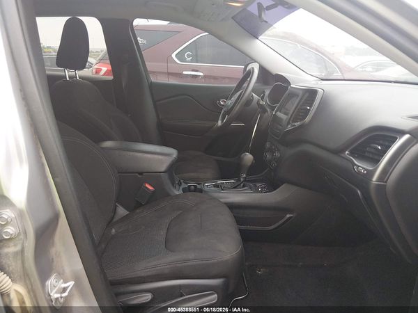 2019 JEEP CHEROKEE LATITUDE FWD
