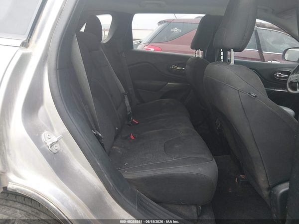 2019 JEEP CHEROKEE LATITUDE FWD