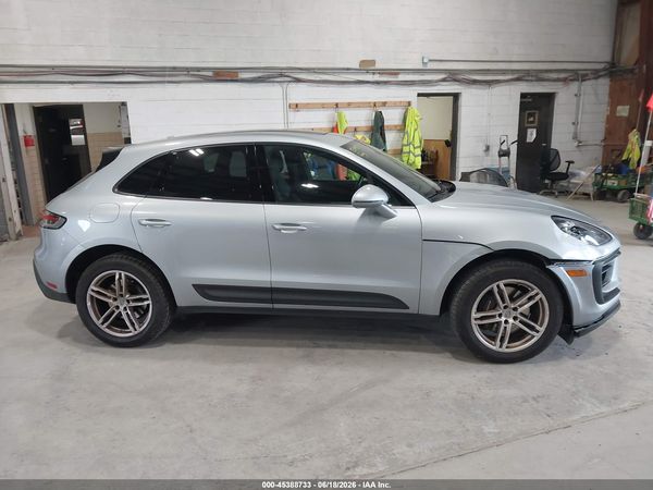 2024 PORSCHE MACAN T