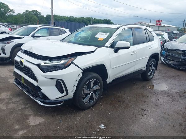 2025 TOYOTA RAV4 PLUG-IN HYBRID SE