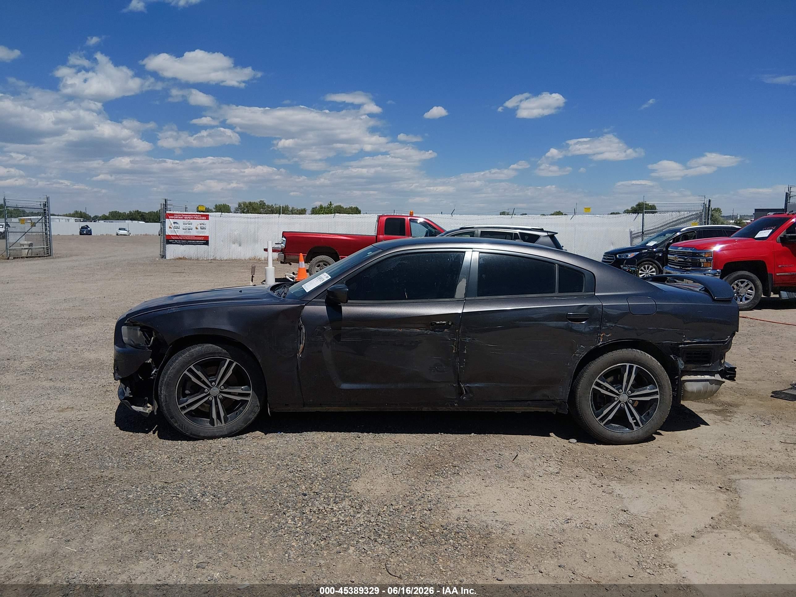2013 DODGE CHARGER SXT