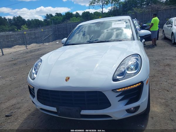 2017 PORSCHE MACAN