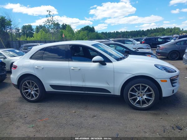 2017 PORSCHE MACAN