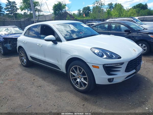 2017 PORSCHE MACAN