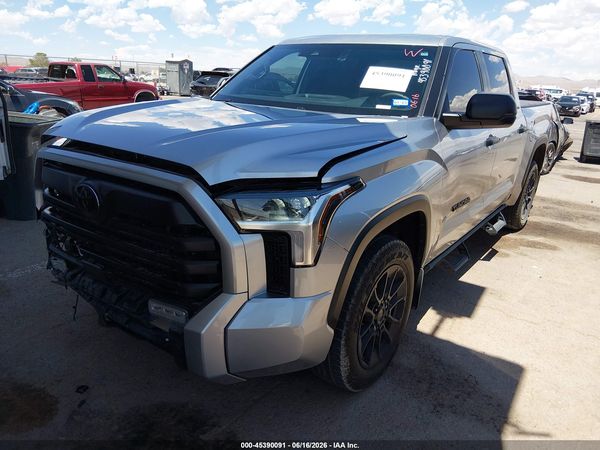 2025 TOYOTA TUNDRA SR5
