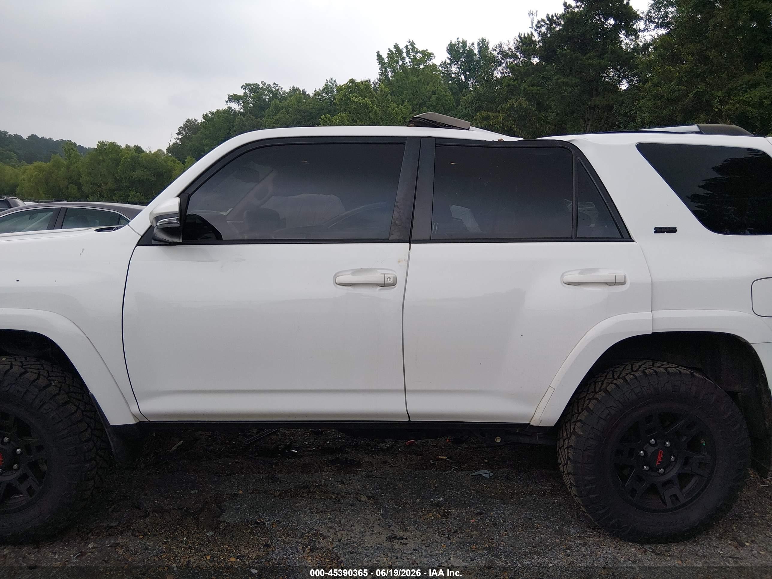 2019 TOYOTA 4RUNNER SR5 PREMIUM