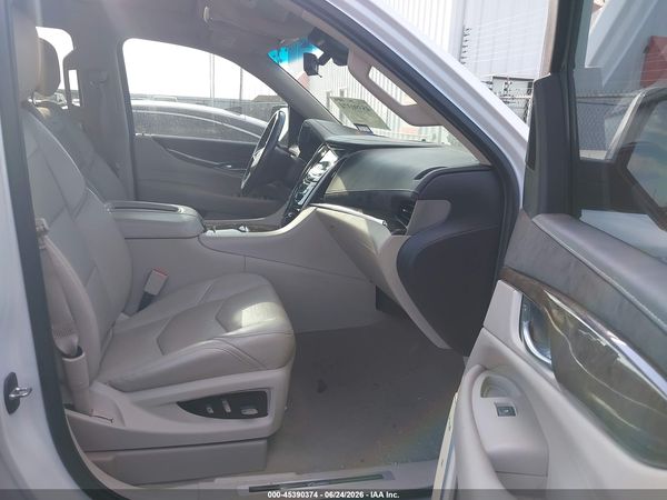 2019 CADILLAC ESCALADE LUXURY