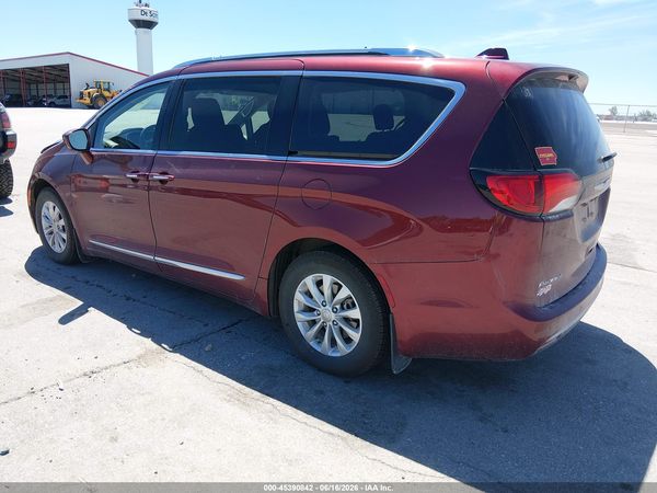 2018 CHRYSLER PACIFICA TOURING L — I3
