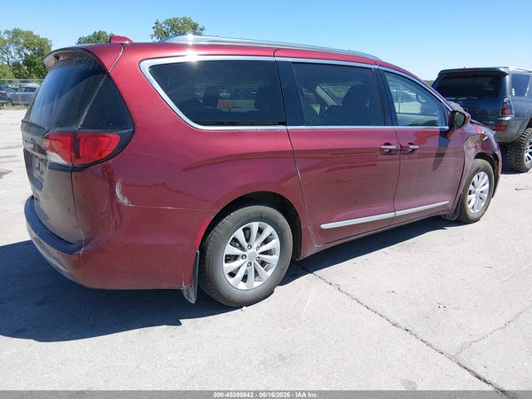 2018 CHRYSLER PACIFICA — I4