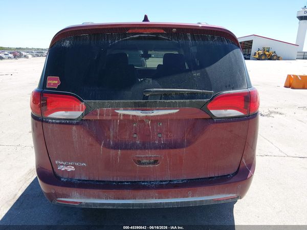 2018 CHRYSLER PACIFICA TOURING L — I119