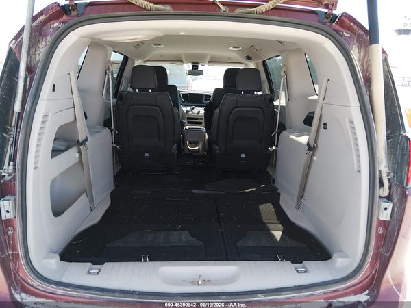 2018 CHRYSLER PACIFICA TOURING L — I152