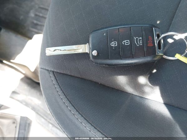 2017 KIA SORENTO 2.4L LX