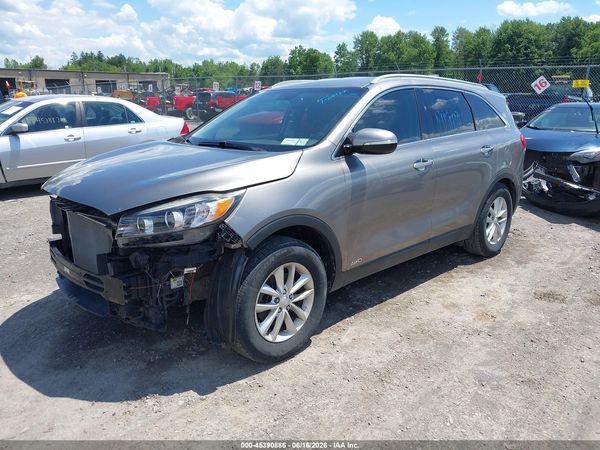 2017 KIA SORENTO 2.4L LX