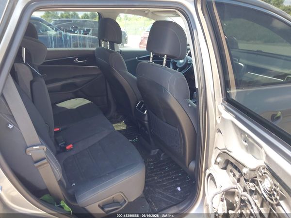 2017 KIA SORENTO 2.4L LX