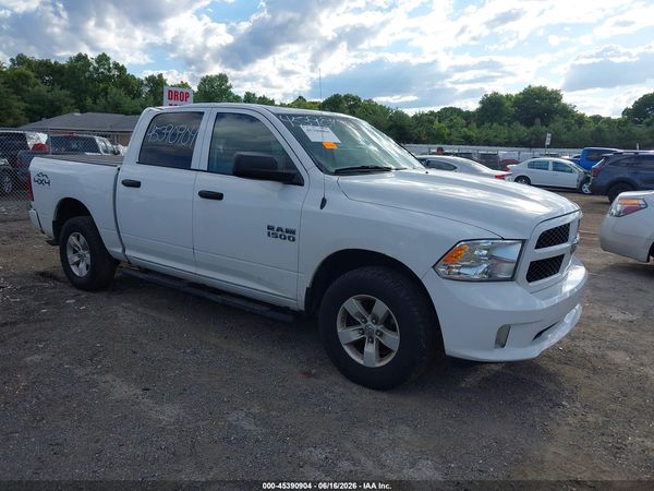 2017 RAM 1500 EXPRESS  4X4 5'7 BOX