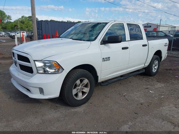 2017 RAM 1500 EXPRESS  4X4 5'7 BOX