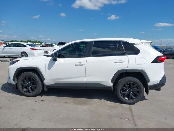 2022 TOYOTA RAV4 LE