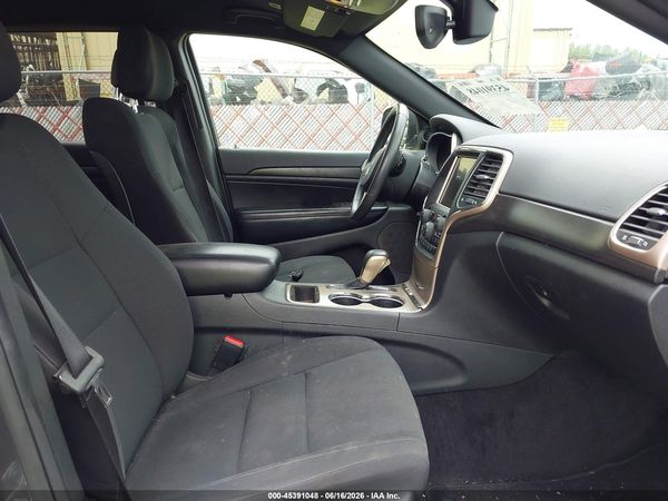 2017 JEEP GRAND CHEROKEE LAREDO 4X4