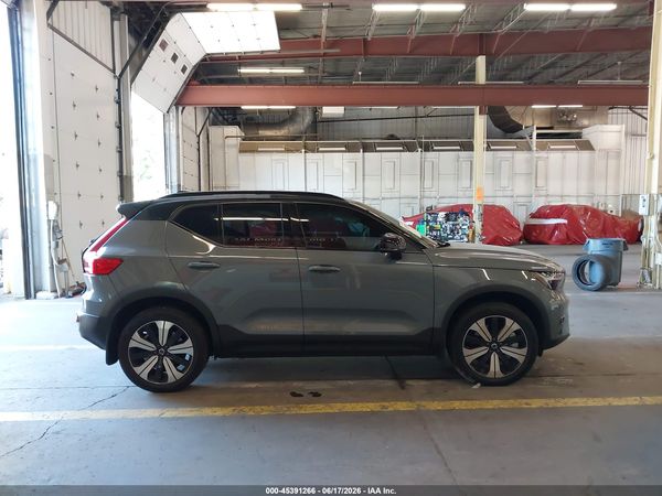 2023 VOLVO XC40 RECHARGE PURE ELECTRIC TWIN PLUS